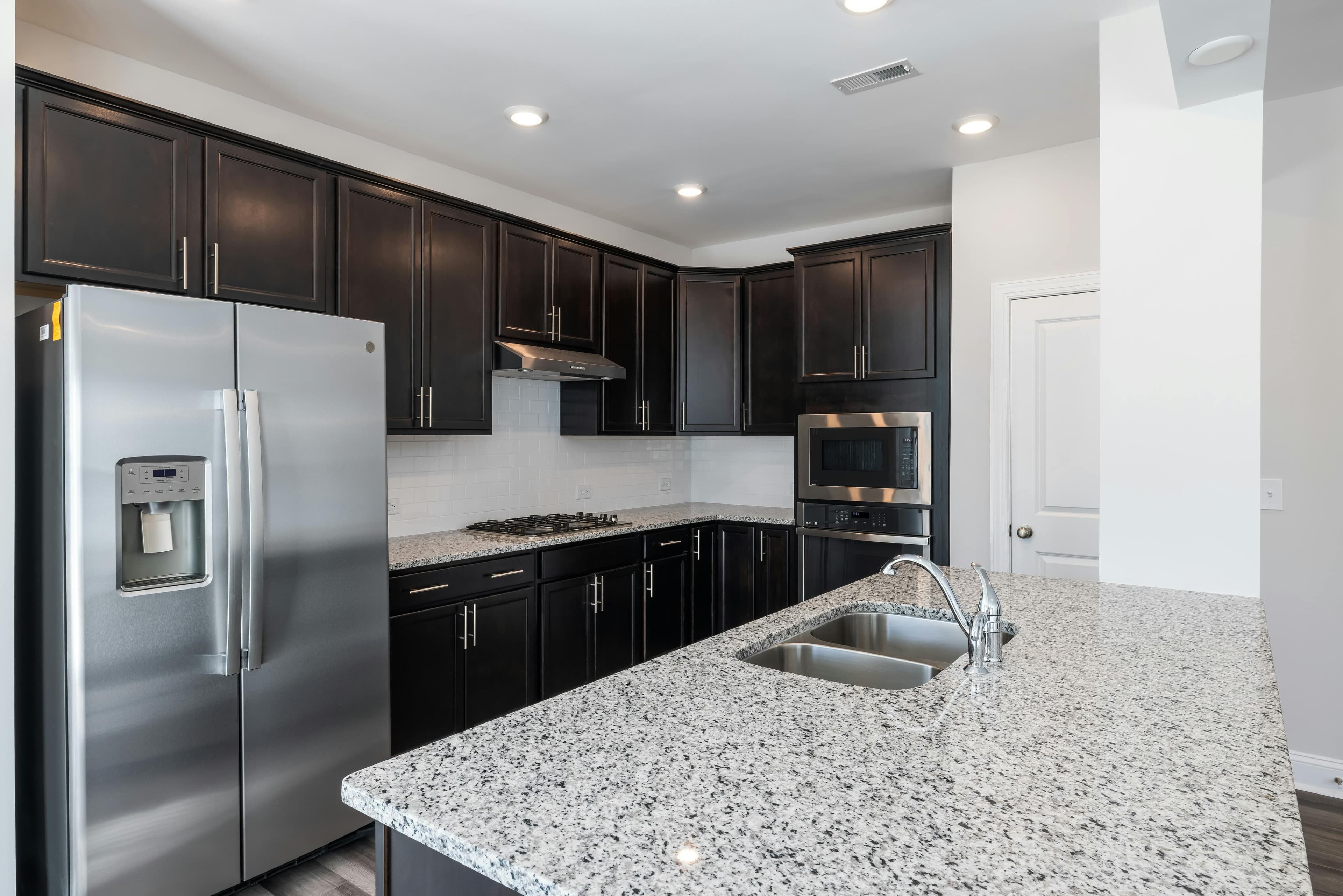 Restored marble kitchen by Marble Shine Hawaii